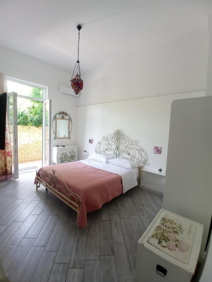 Beatrice Room Bed&Breakfast Сант'Аньєлло Екстер'єр фото